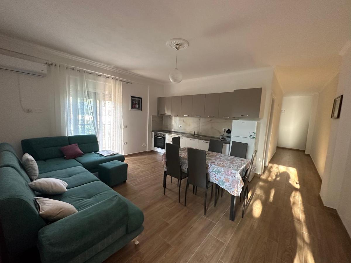 Vlora Central & Comfy Apartment Экстерьер фото