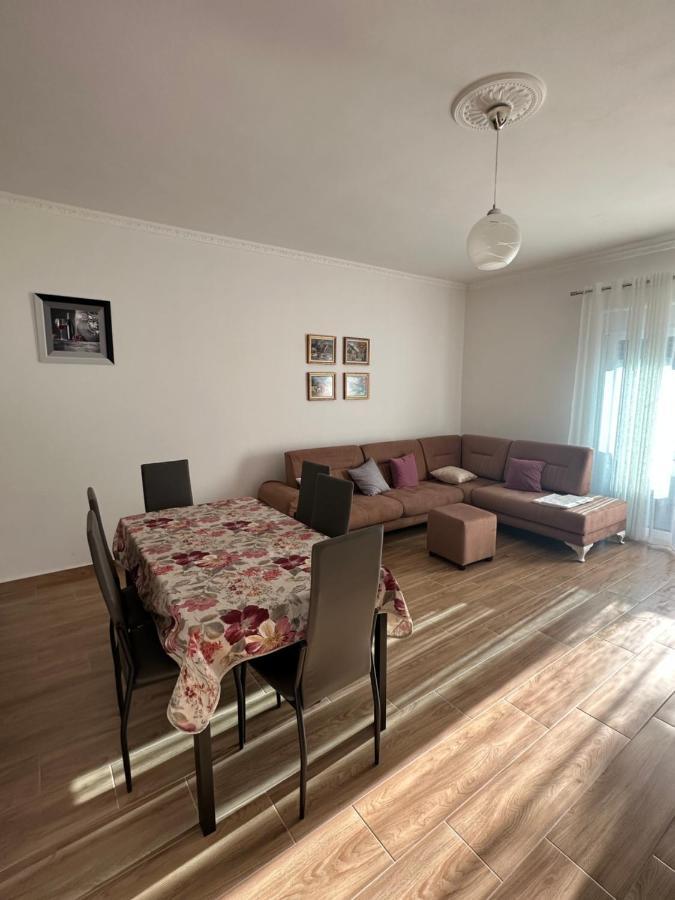 Vlora Central & Comfy Apartment Экстерьер фото