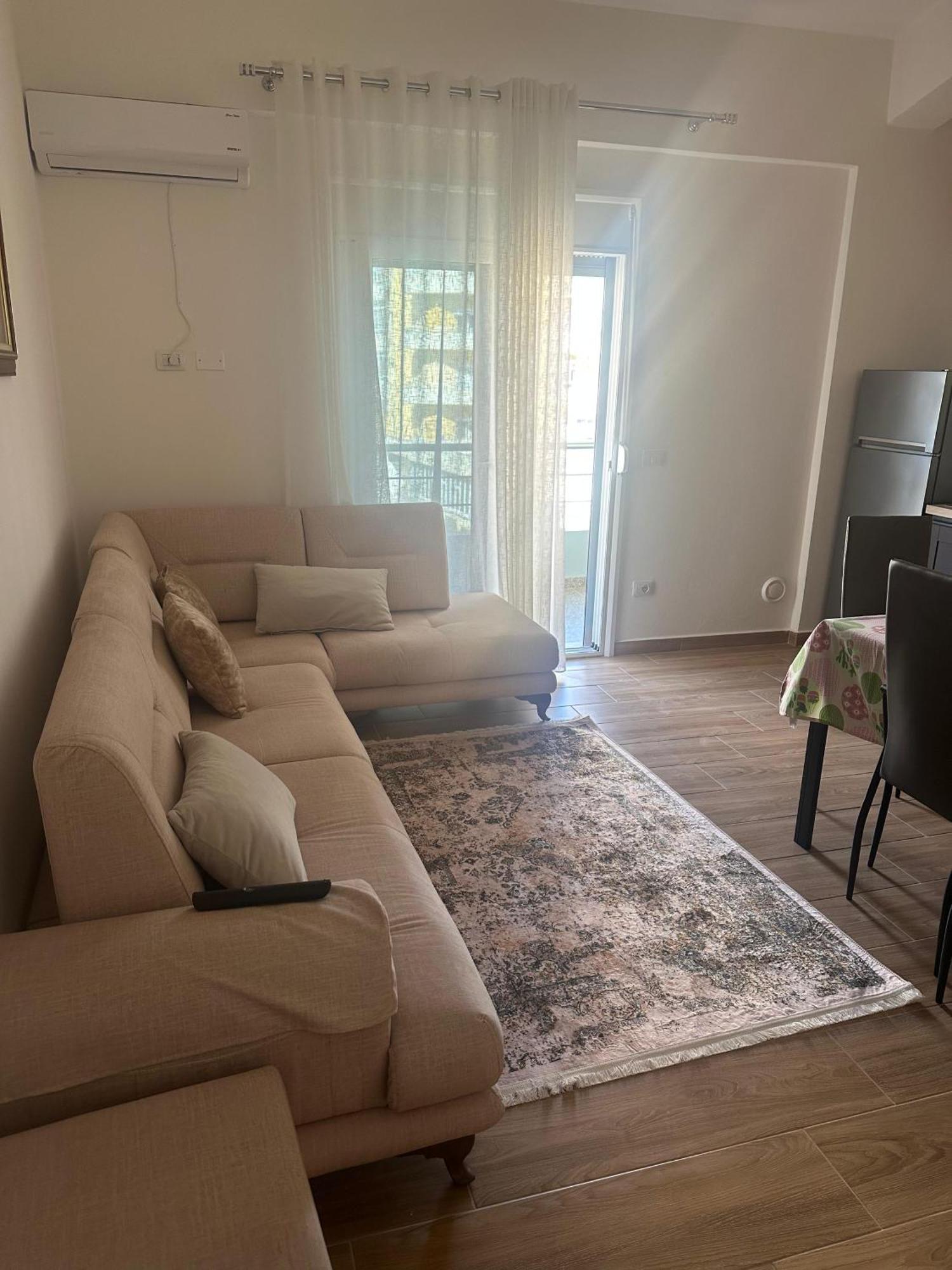 Vlora Central & Comfy Apartment Экстерьер фото
